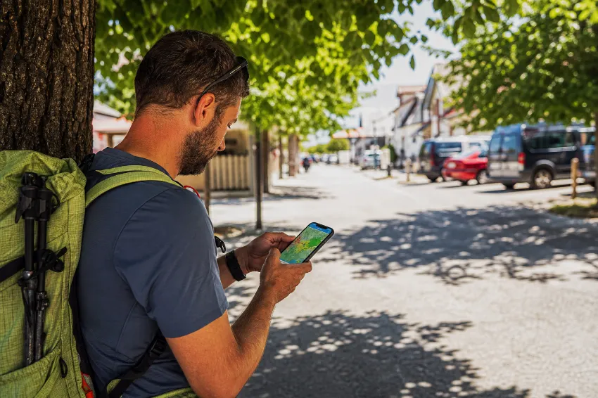 Preverjanje vremenskega opozorila za svojo regijo na telefonu